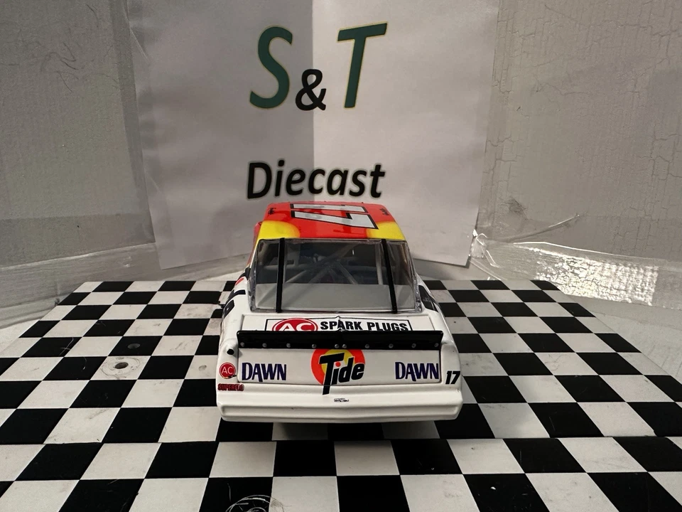 Darrell Waltrip #17 1989 Tide Chevrolet 1/24 Daytona 500 Win esquema de pintura Foto 4 de 4