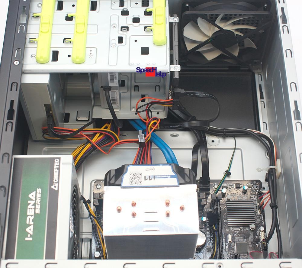 PC Computer Gigabyte GA-H81M-D2V Intel Core I7-4790 SSD Parallel