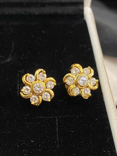 Stunning 0.96 Cts Round Brilliant Cut Natural Diamonds Stud Earrings In 14K Gold - Picture 6 of 12