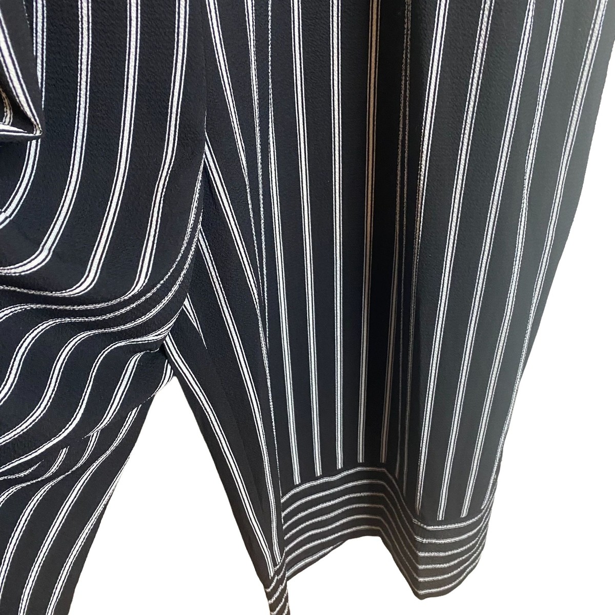 Hiatus size XL jumper black and white striped View 2