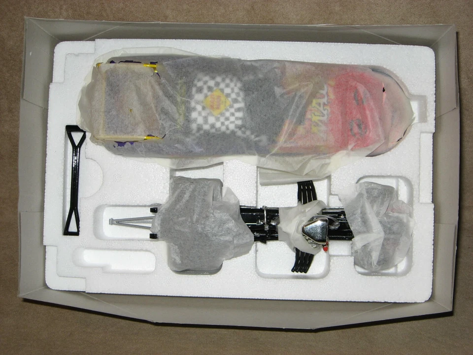 Джерри Толивер Mad журнал Pontiac смешной автомобиль 1998 действие литой 1:24 NHRA новый - Изображение 2 из 4