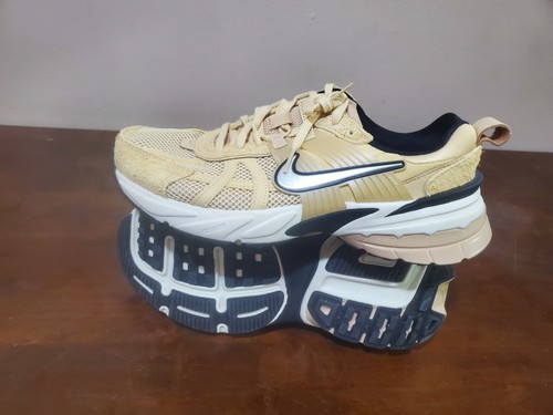 NEW MEN'S NIKE V2K RUN FN6703 200 WMNS SZ 10.5/MEN'S SZ 9