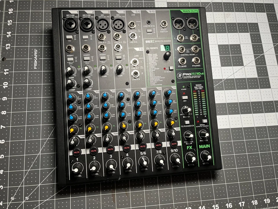Mackie PROFX10V3 10-Channel Mixing Console with USB - Image 2 of 4