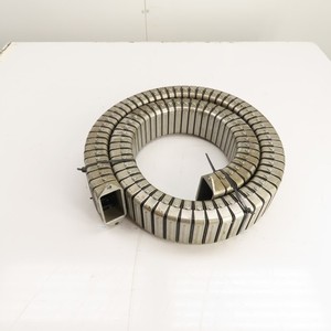 Kabelschlepp Enclosed Stainless Steel Cable Carrier Chain 6' L x 2.9" x 1.5" ID