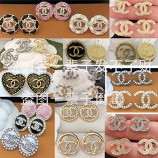 Retro Fashion Ladies' High-Quality Flower Earrings Birthday Gift new