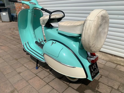 Vespa 150 VBB 1962 / 1964 - Piaggio Classic Scooters - Picture 6 of 20