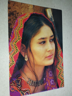 Bollywood actors: Kareena Kapoor Rare postcard post cards India