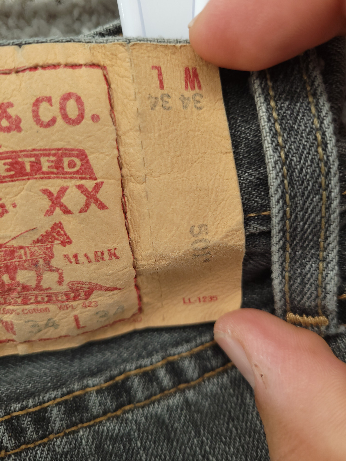 Levi Strauss 501 Original Riveted Jeans Men 32 Gray D… Gem