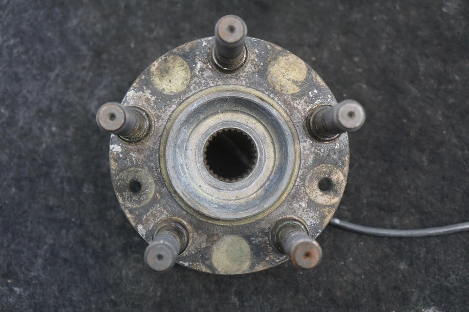 Left Center Hub Wheel Bearing OEM 220562 Ferrari F430 Challenge 2006 - Image 2 of 4