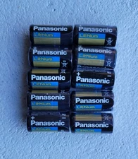 LO OF 10 Panasonic CR123A Lithium 3V Batteries New 