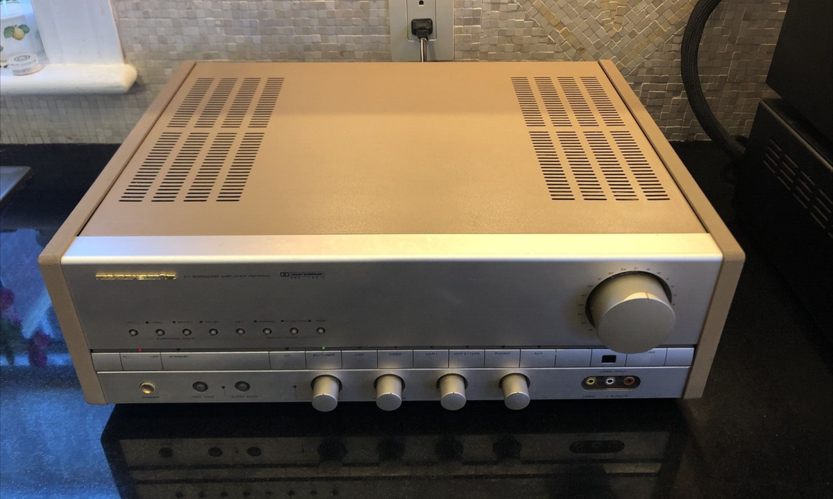Marantz PM 700AV - AV Surround Amplifier- Perfect Working Marantz PM 700AV - AV Surround Amplifier- Perfect Working