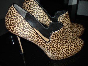 ann taylor animal print shoes