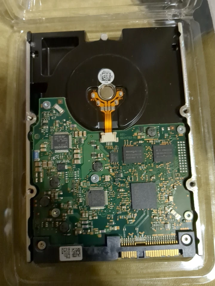 Hard Drive Dell 0W348K W348K 600GB 15000U/Min 64MB SAS-2 HUS156060VLS600 3.5'' - Image 3 of 4