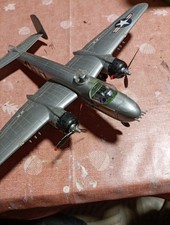 Großes Flugzeugmodell 1:48 North American B-...