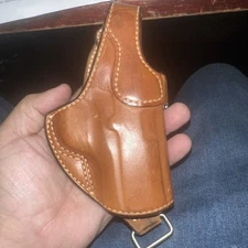 Bianchi RH # 13 SCORPION 45 AUTO Leather Holster