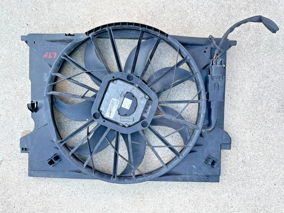 '03-11 Mercedes W211 E350 CLS550 Motor Refrigeración Radiador Ventilador Motor OEM Foto 2 de 4