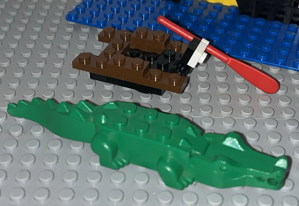 Lego 6296 Pirates I Shipwreck Island Complete Set Vintage Minifigures Manual - Image 3 of 4