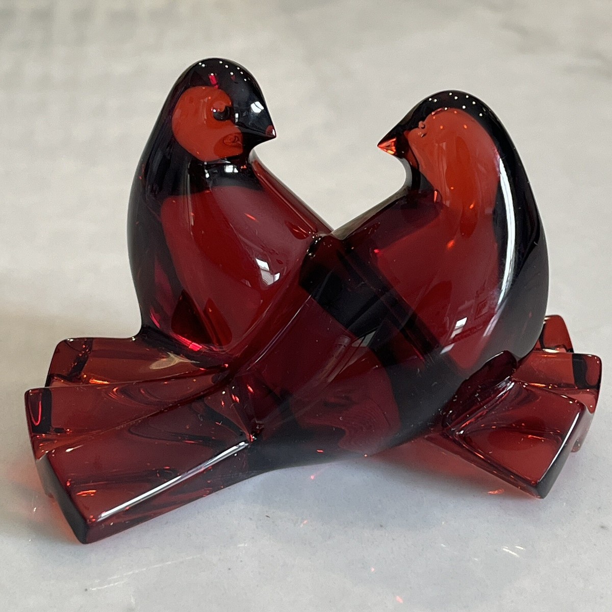 ＢＡＣCARAT 美しいレッドハ－トクリスタル　箱付き新品未使用品 Baccarat Love Birds Red Crystal Figurine, brand stamped on bottom