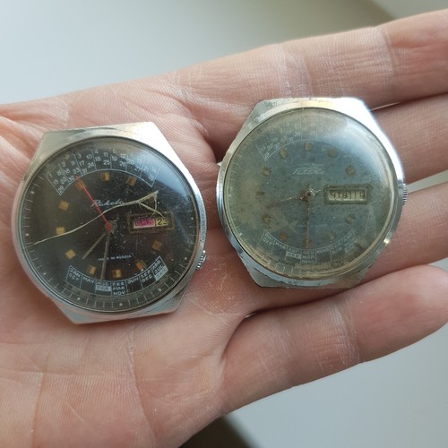 Vintage 2 Watches Raketa College Calendar USSR Soviet Russia - Picture 2 of 16