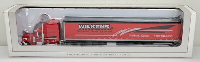 WILKENS Walking Floor Trailer Peterbilt #32848 SPECCAST Die-Cast Limited Edition