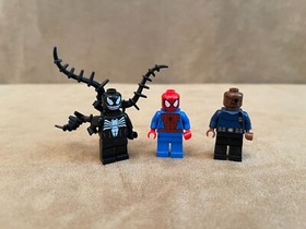 76004 LEGO Complete Marvel Super Heroes Spider-Man Cycle Chase