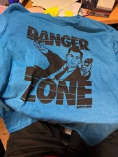 ARCHER---DANGER ZONE---- T-SHIRT--RIPPLE JUNCTION--SIZE M