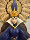 Disney Auctions Evil Queen On Throne Big Fig Very Rare 150 Limited — photo 2