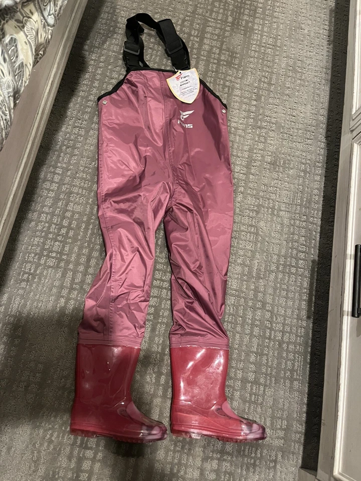 8Fans size 12/13 Girls Pink Kids Chest Waders with Boots New - Image 2 of 4