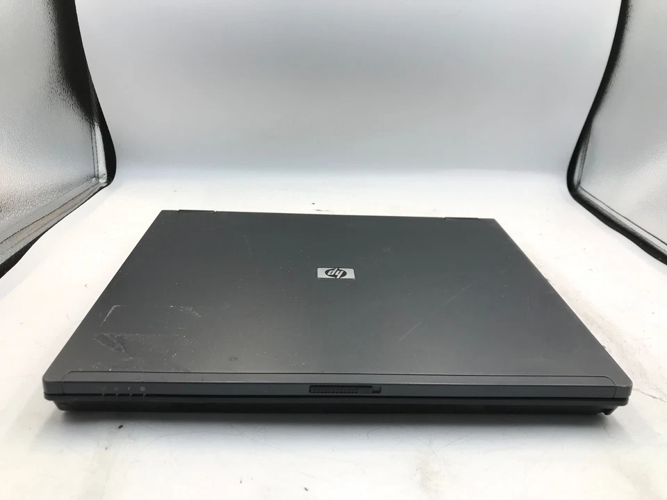 HP Compaq nc6220 Intel Pentium M 14" Laptop -Boots BIOS/ Screen Damage- MZ - Image 2 of 4