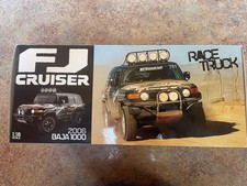 RARE AUTOart 1:18 Toyota FJ Cruiser Baja 1000 - Rod Millen Signed COA #2222 Y34