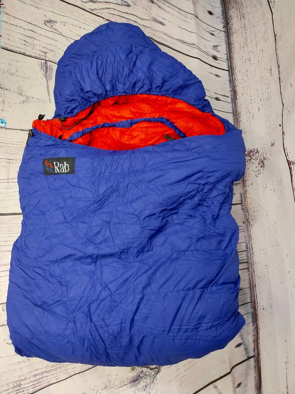 Rab Sleeping Bag - 1000g Fill Weight - New Goose Down - Blue/Red
Opens in a new window or tab