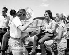 ROCK HUDSON JAMES DEAN & ELIZABETH TAYLOR ON SET OF "GIANT"  8X10 PHOTO (OP-291)