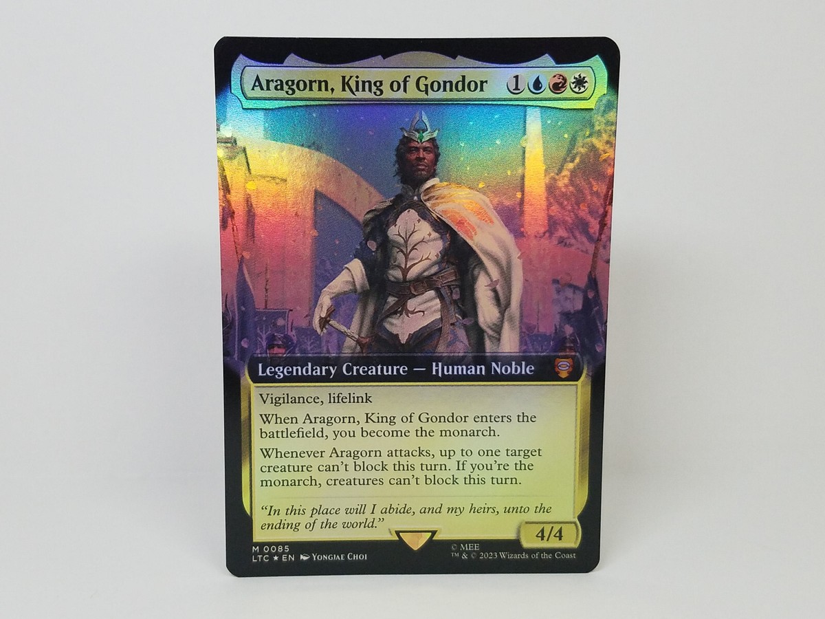 MTG Commander: LTR (0085) Aragorn, King of Gondor (M) Extended Art Foil  Parallel