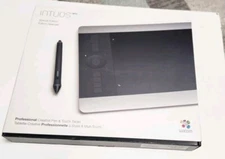 Wacom Intuos Pro Special Edition PTH651SE Medium Pen and Touch Tablet NOB