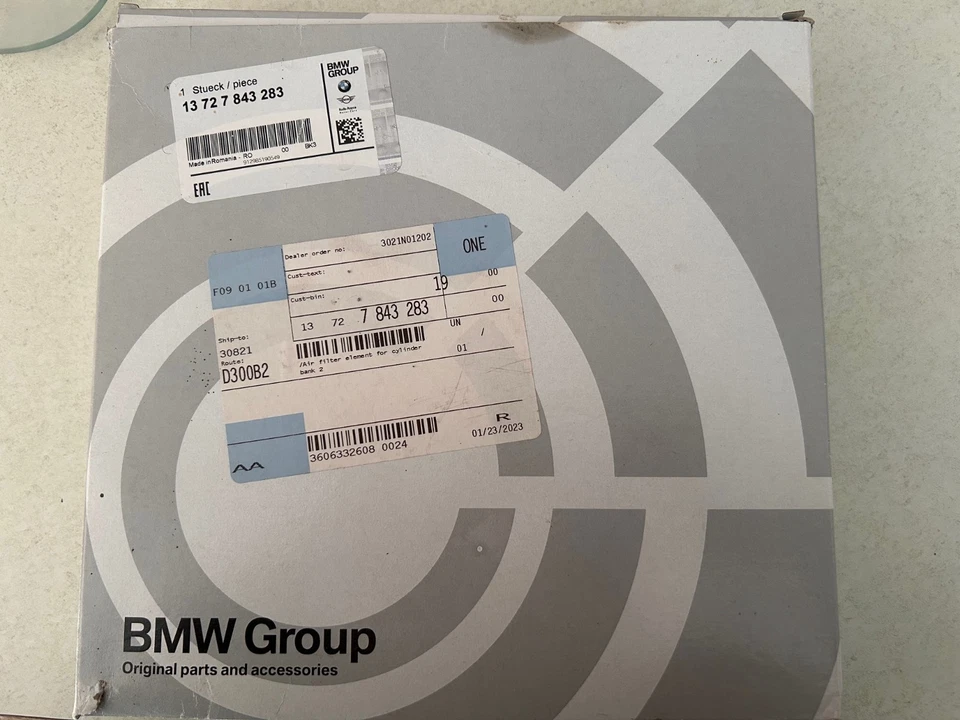 NEW OEM BMW M2 M3 M4 M5 M6 - Engine Air Filter 13727843283 Foto 4 de 4