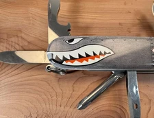 Victorinox Swiss Army Tinker Warthog Knife Limited Edition DLT Exclusive 59201