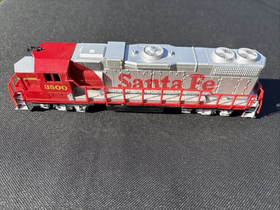 VTG Life Like Santa Fe 3500 HO Scale Burlington 150-A, Union Pacific - Image 2 of 4