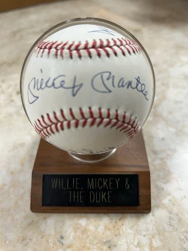 Mickey Mantle, Willie Mays, & Duke Snider signed baseball Beckett “QO” coa