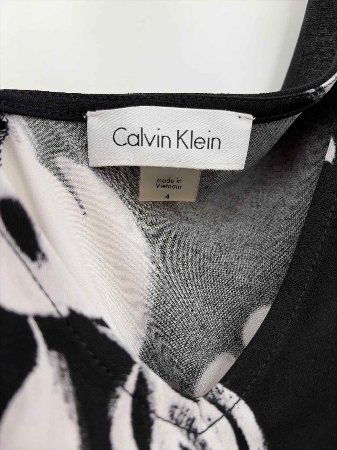 Patchington Navy Size Medium Printed Shift Knee L… - image 2