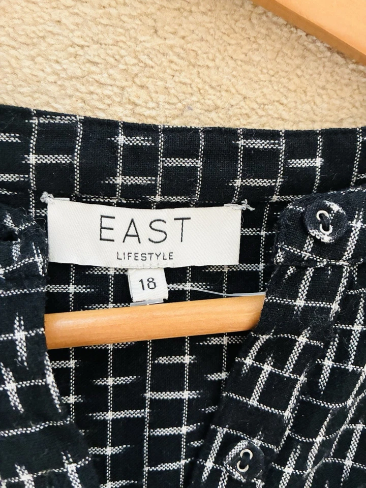 East Lifestyle Black/White Check tunic with Belt Long Sleeve Size 18 - Image 2 of 4