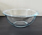 Vintage Pyrex Clear Glass Mixing Bowl 1.5 Qt./1.4L #323