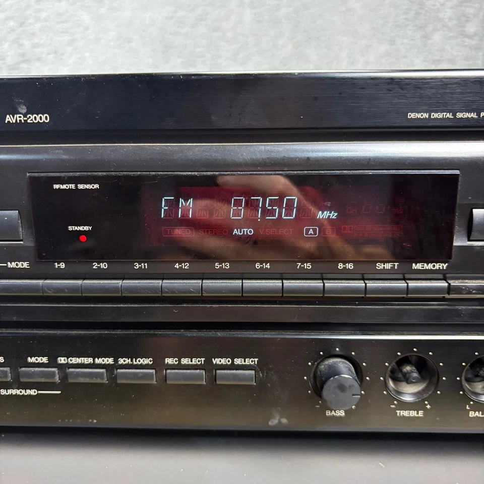 Denon AVR-2000 Precision Audio Component AV Surround Receiver DSP Stereo - Image 4 of 4