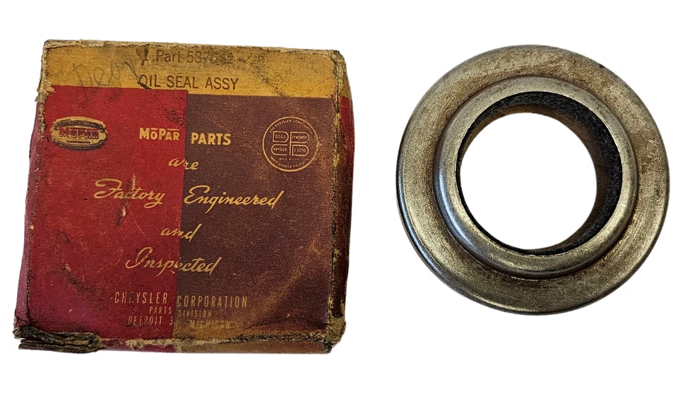 Chrysler Crown Imperial Dodge Truck 1939-1956 piñón de accionamiento sello de aceite 587541 nuevo en stock Foto 2 de 4