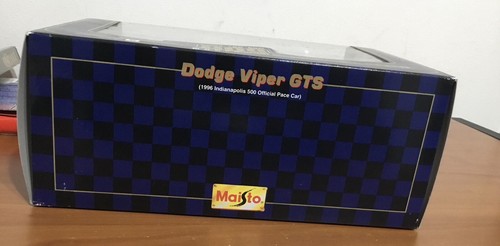 Maisto Blue Dodge Viper GTS 1996 Indianapolis 500 Pace Car 1:18 Scale - Picture 4 of 9