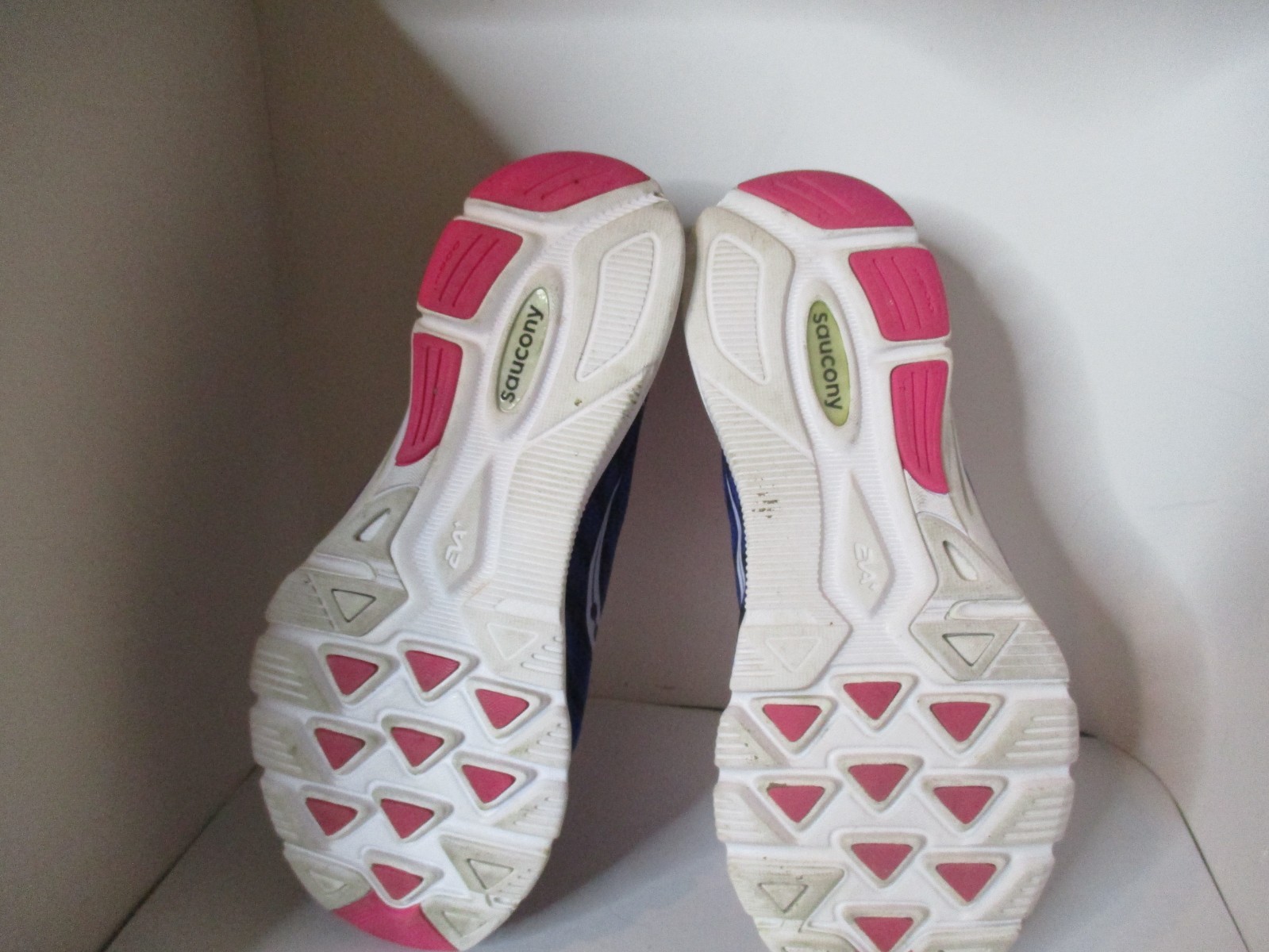 Size 10 - Saucony Kinvara 3 Purple Running Shoes thumbnail 9