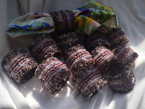 ANELLI TOVAGLIOLI con perline set 12 VETRO viola blu rosa ESTATE picnic di classe CASA - Foto 3 di 10