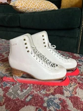 GAM Women’s White Figure Skates Size 10.5 US (Preowned)