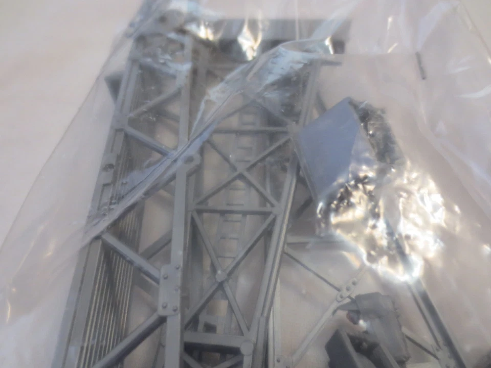 Vintage HO TWO Track Railroad Signal Bridge Set Kit.  No Box - Image 4 of 4