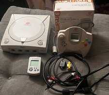 Sega Dreamcast Console HKT-3000 Bundle Controller w/Box VMU VGA Cable Kit