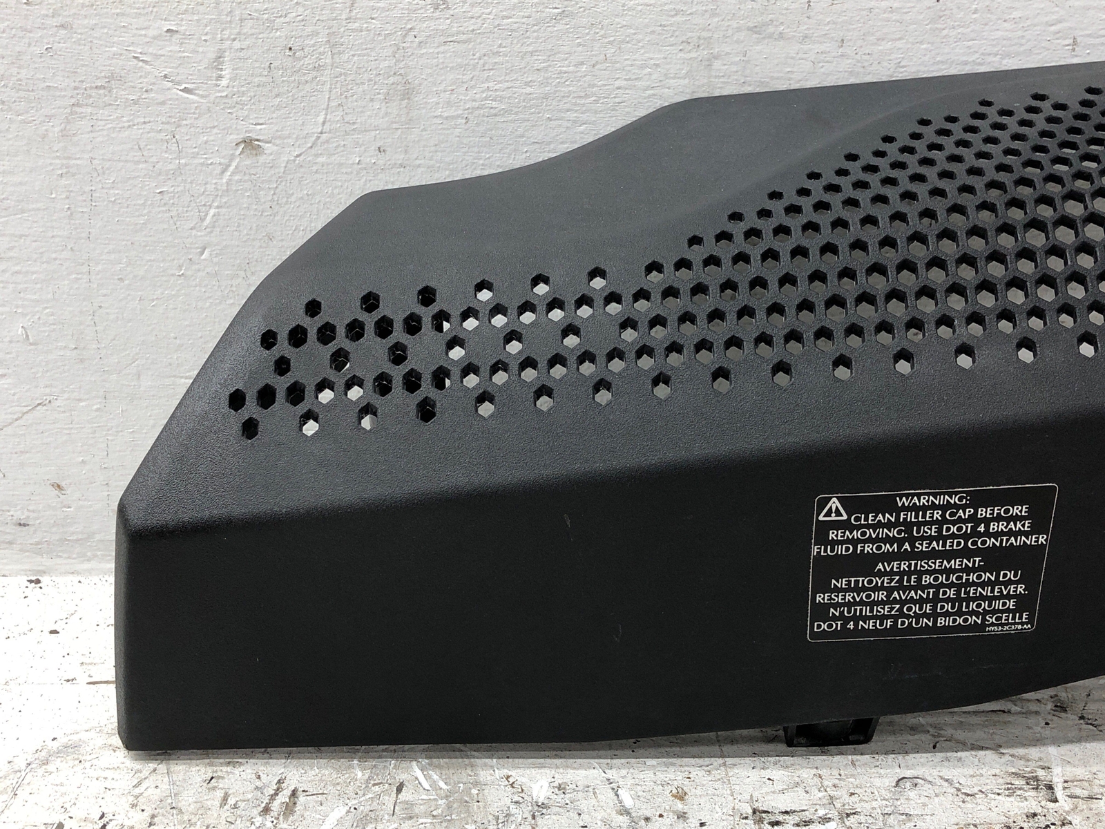 2019-2023 ASTON MARTIN VANTAGE 4.0L LEFT ENGINE SIDE COVER PANEL JY53-6N023-AC